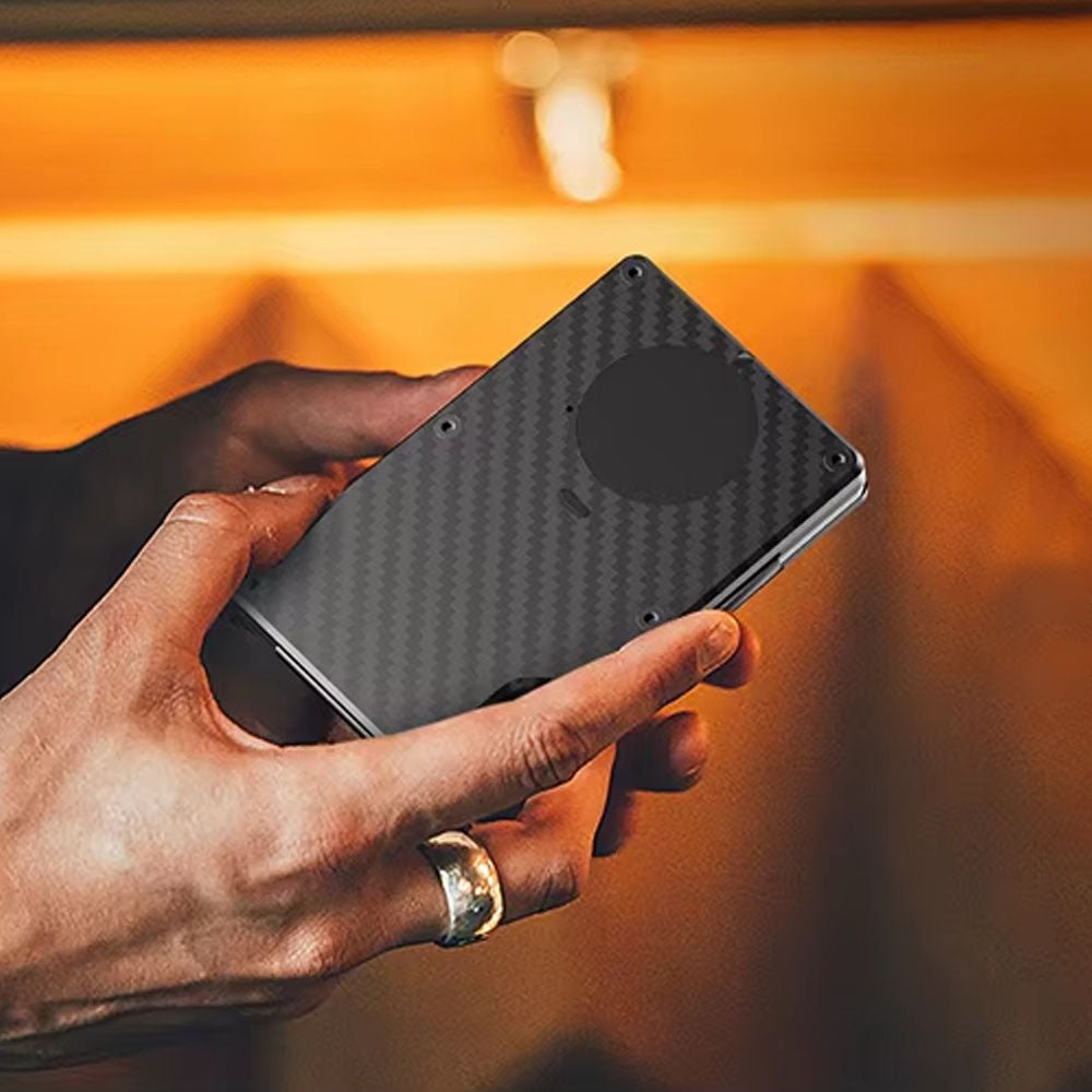 MetroVault AirTag Wallet - Moderno Collections